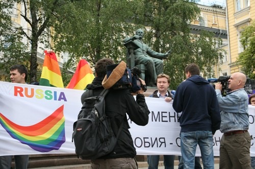 На фоне Чайковского.